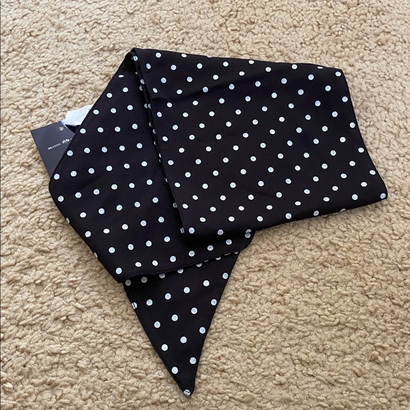 Brandy melville polka dots Scarlett - Picture 1 of 2